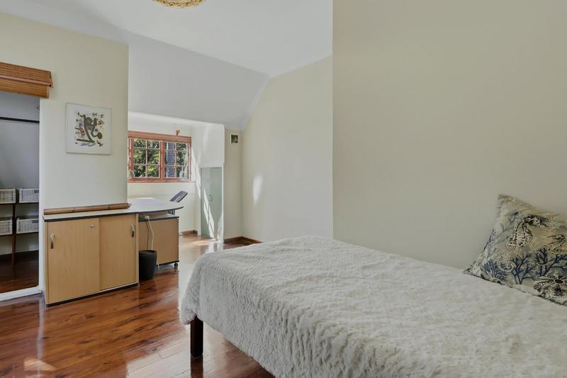 To Let 4 Bedroom Property for Rent in Hout Bay Western Cape